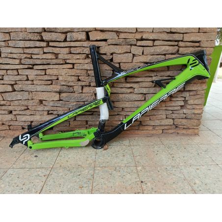 CADRE LAPIERRE COULEUR VERT 26"(dépôt vente)