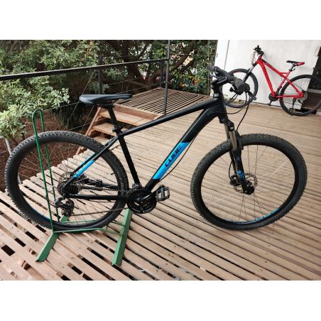 VELO CUBE AIM PRO TAILLE M - COULEUR NOIR/BLEU - 8/10 (DEPOT VENTE)